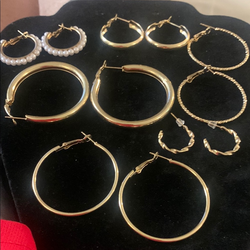 Elegant Gold Hoop Earrings Set